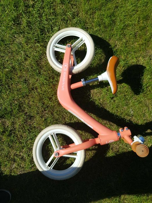 Rowerek biegowy Kinderkraft retro łososiowy