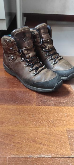Vendo Botas de Caminhada
