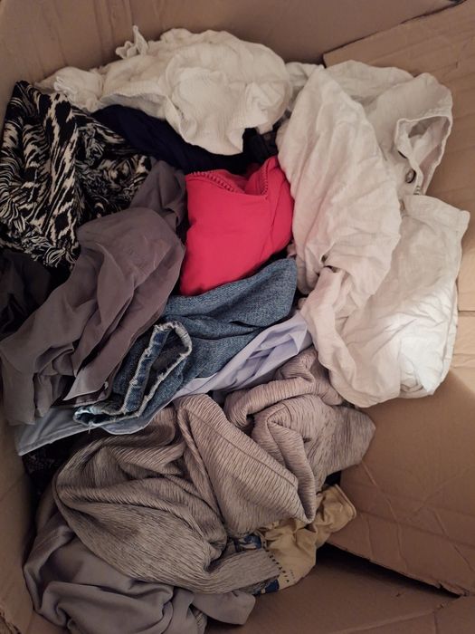 Paczka ubrań mix 15 kg