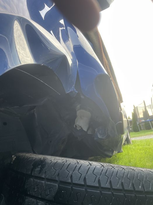 Opel movano uszkodzony