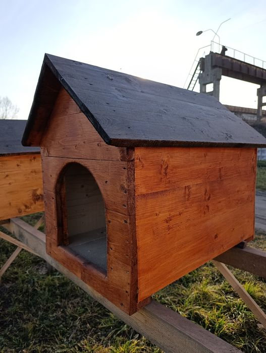 Будка для собак.