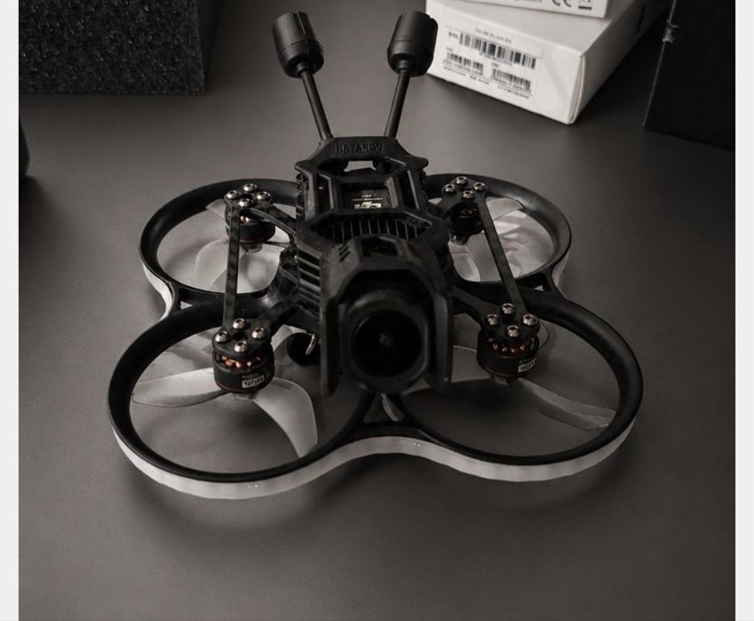 Pavo 20pro v2 3s elrs2.4