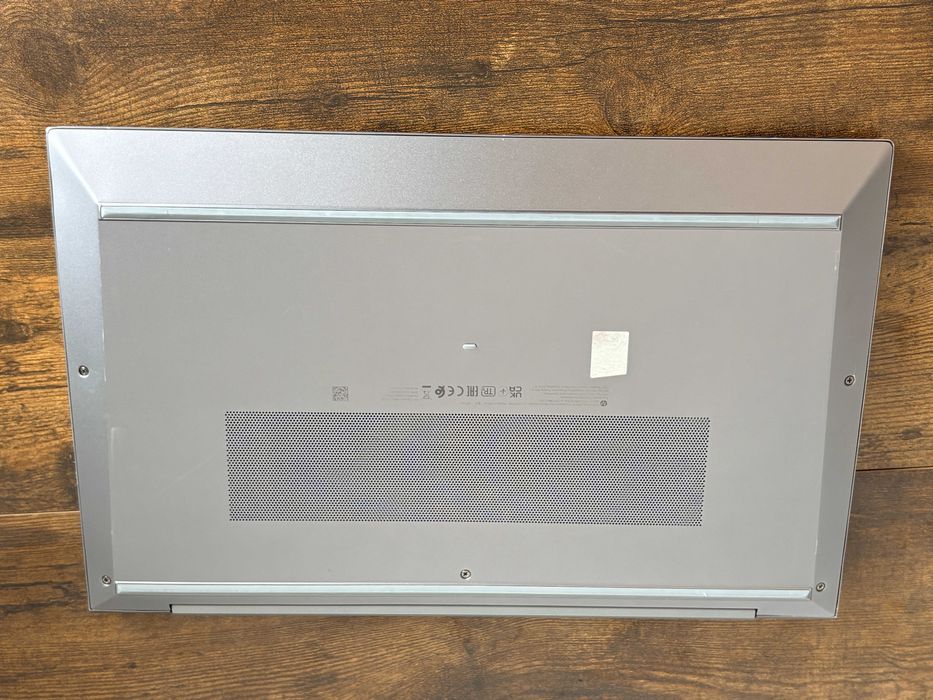 HP ZBook FireFly G8 i7/Nvidia quadro 4Gb/32Gb Ram