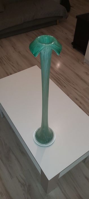 Zielony wazon podłogowy. Wysokość 82cm