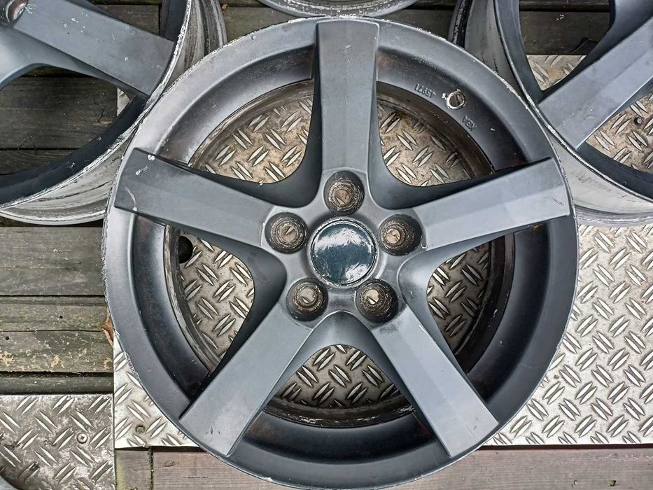 Felgi aluminiowe 16cali Audi A3 A6 Seat Leon Skoda Octavia VW Z180