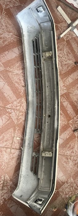 Pára-choques Frente Mercedes w201 / 190D com LIFT