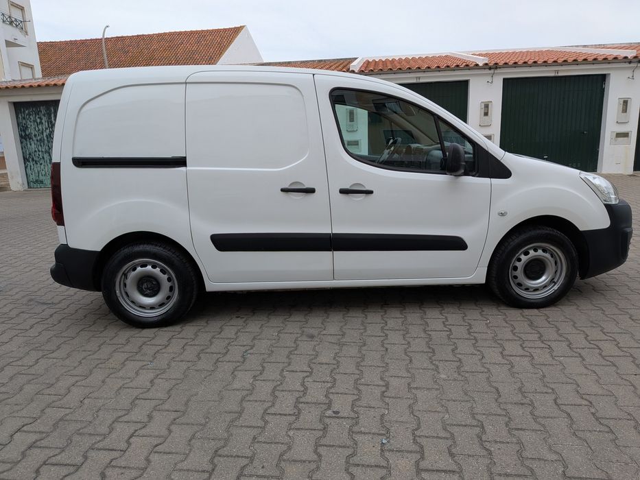 Peugeot Partner 1.6 HDI Premium 75 CV  3 lug  18