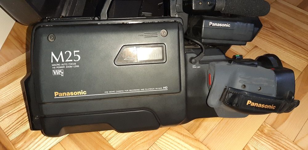 kamera panasonic z generatorem tekstu