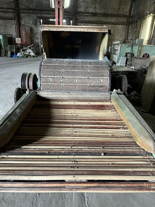 Агрегат для підготовки та переробки сировини, неткані матеріали