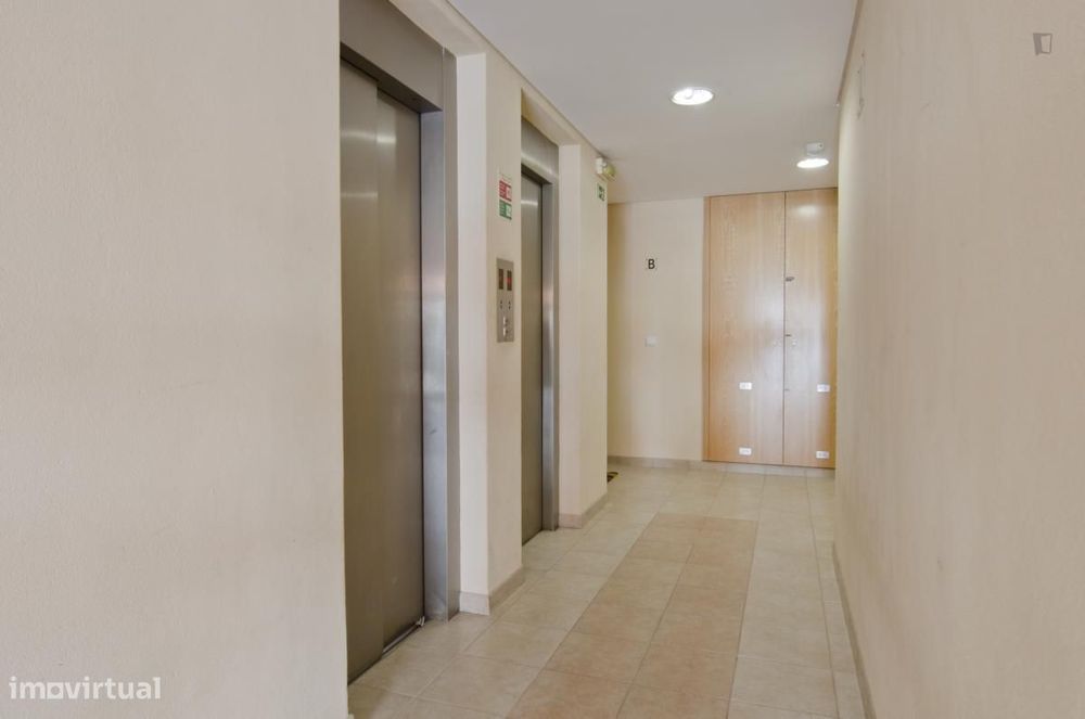 Quarto - localizado em Lisbon