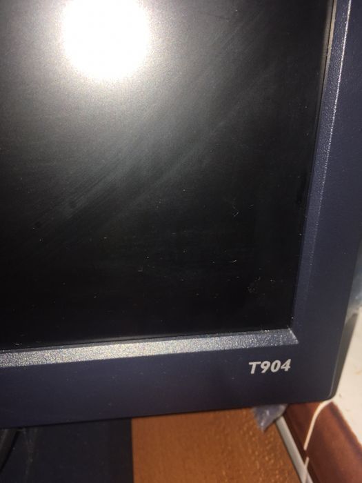 Monitor Benq T904
