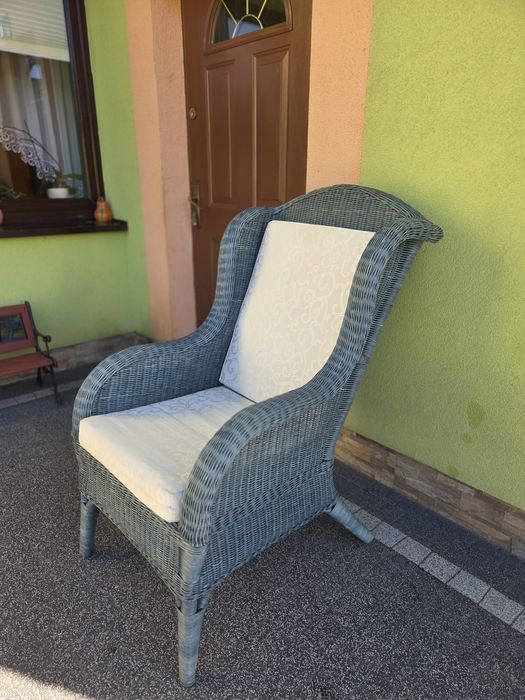 Fotel ratanowy duży masywny
