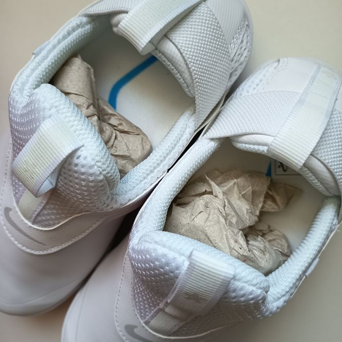 Buty Nike Zoom Pulse Pure Platinum CT1629-100 rozmiar 38