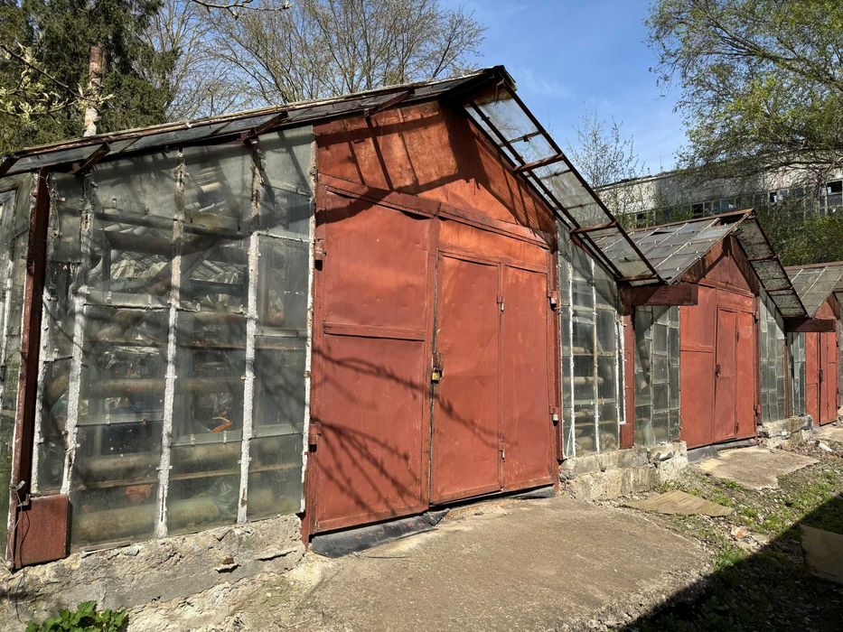 Теплиці сільськогосподарського та промислового  призначення, великі