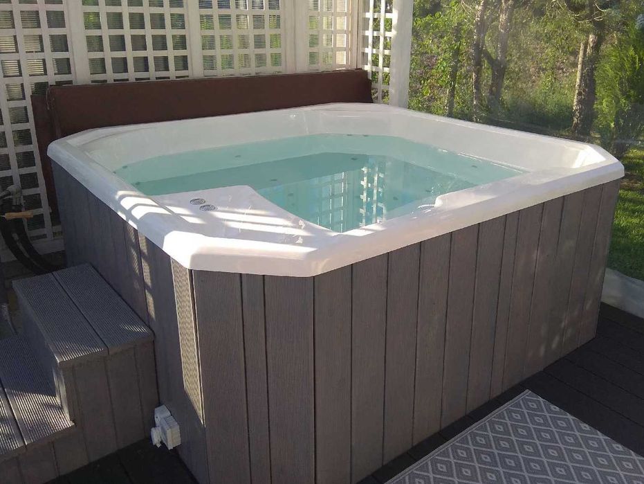 Jacuzzi całoroczne 5 os basen balia masaż pokrywa LED sauna transport