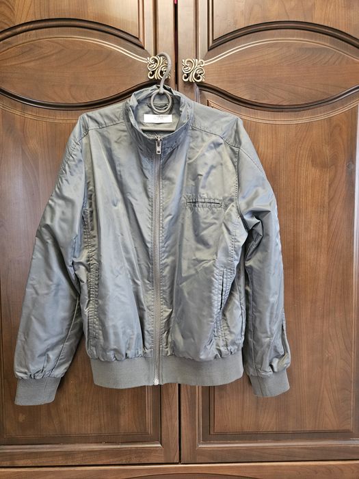 Весняна чоловіча куртка тонка