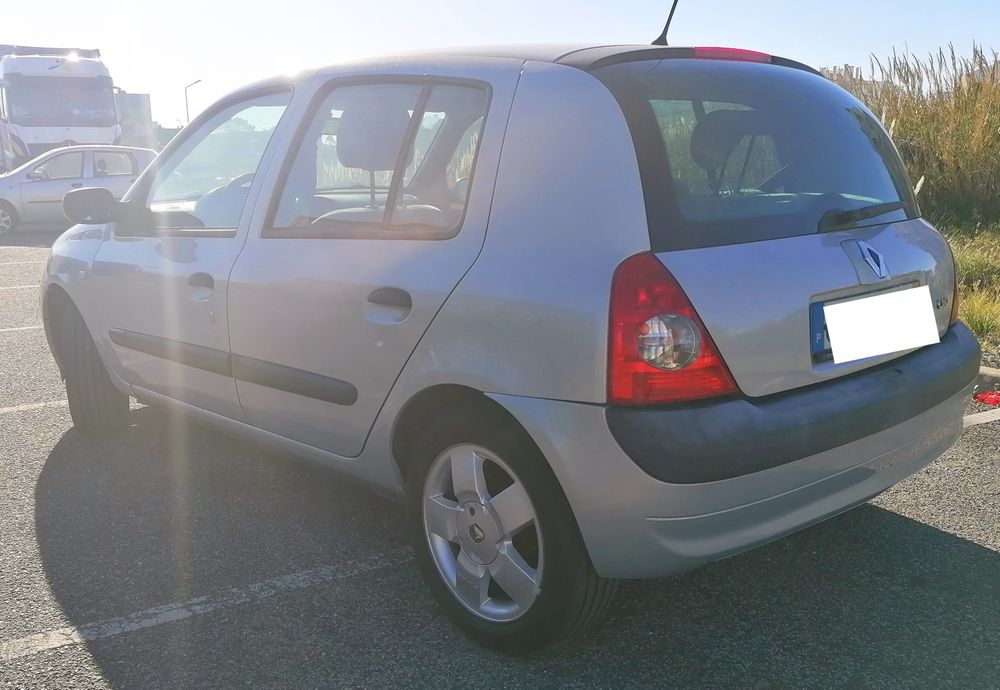 Renault Clio 1.2 16V C/ Ar condicionado