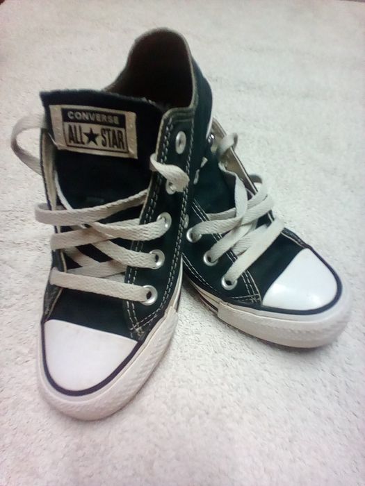 Tenis all star , botas rosa
