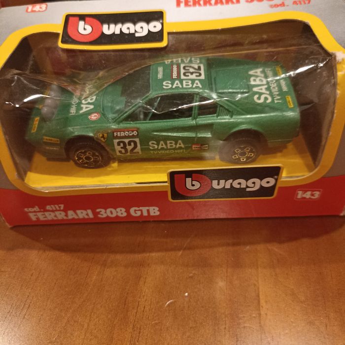 Carros miniatura Bburago 1:43