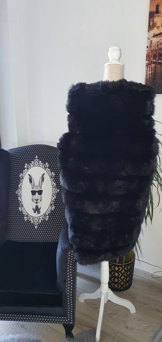 Kamizelka bezrękawnik rozmiar L/ xl 40 42 czarna futro