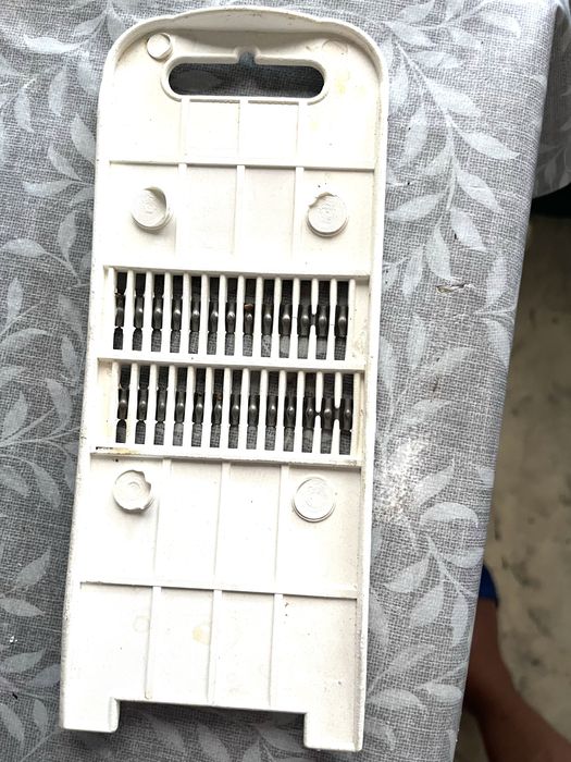 Тертка для мркви і друге для кухні