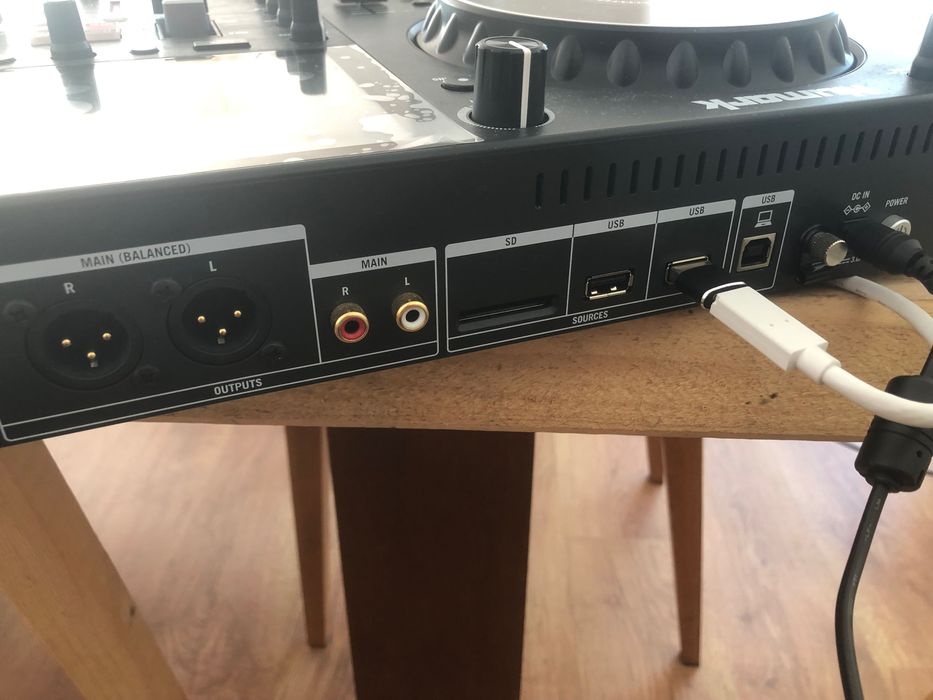 Equipamento DJ Numark Mixstream Pro +