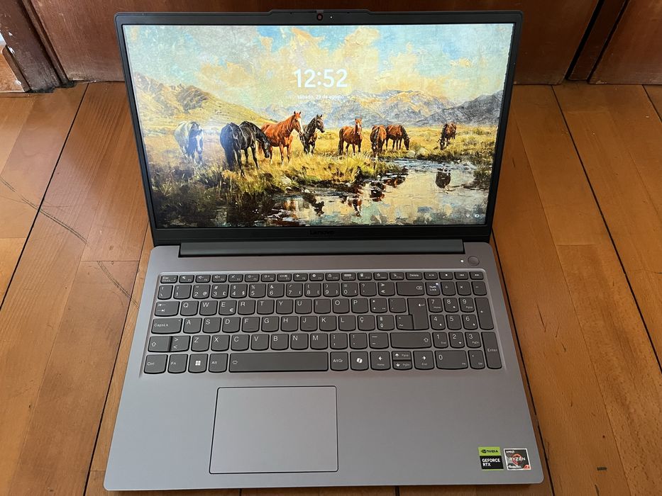 Lenovo LOQ Gaming – Ryzen 7 / RTX 4050 / 16GB RAM / 1TB SS