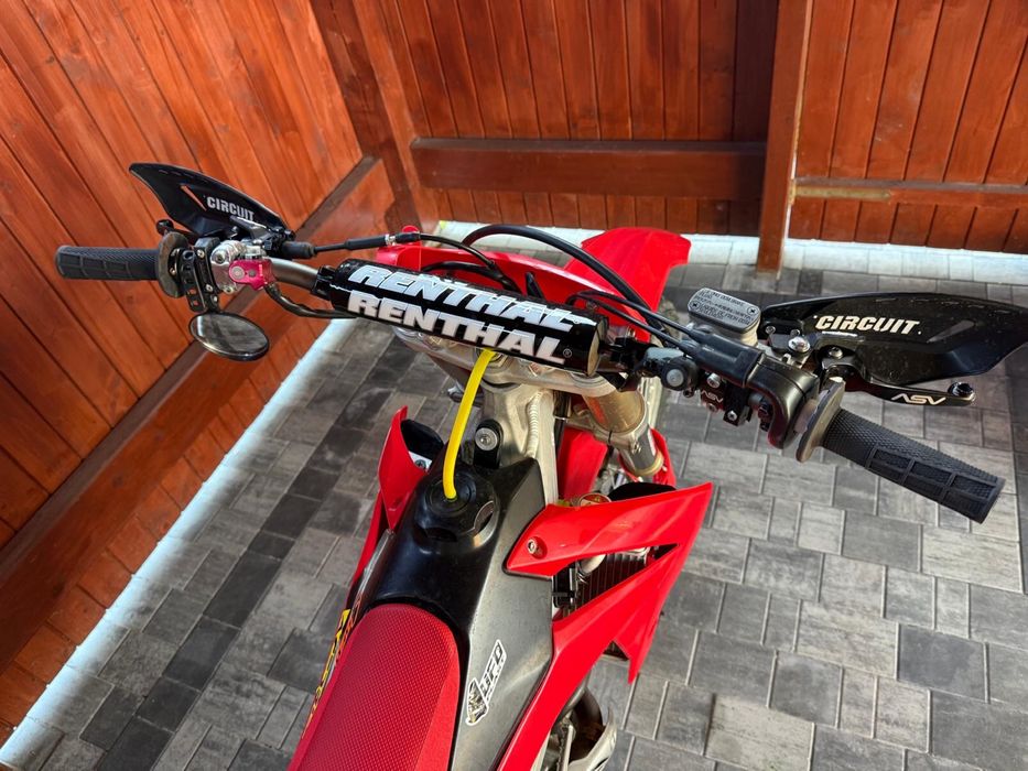 Honda CRF 250R motocross