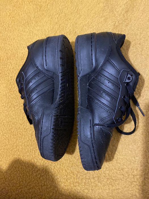 Czarne buty adidas 36