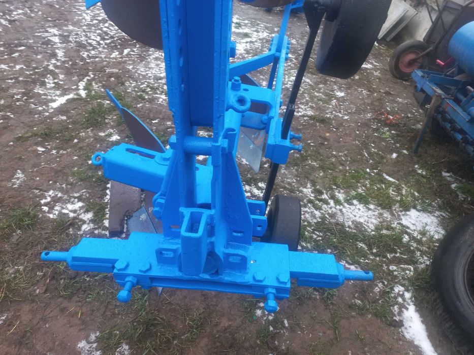 Плуг Лемкен  Lemken