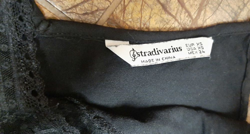 Top na ramiączka, Stradivarius, czarny, rozmiar XS