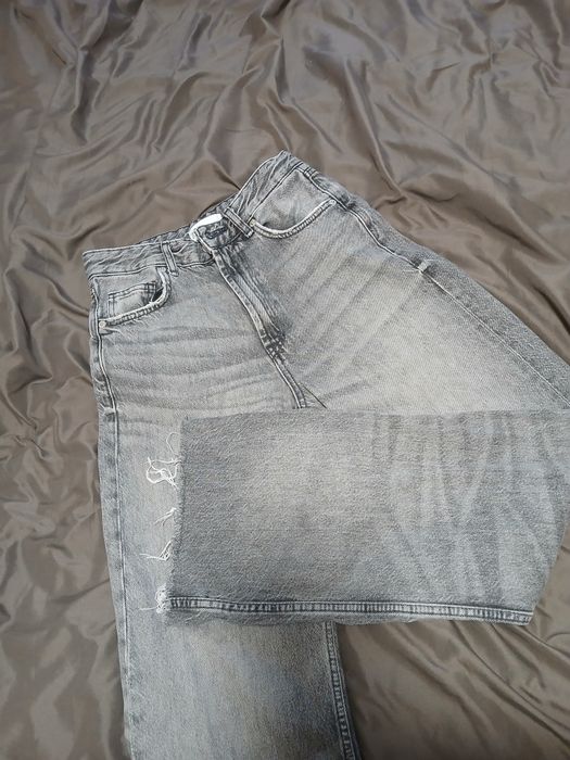Джинси Zara 36 розмір в сірому кольорі
