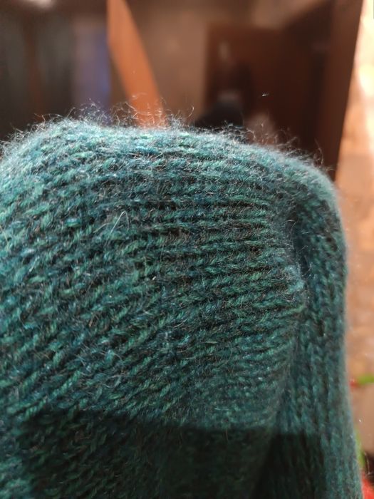 Жіночій одяг.в'язані речі