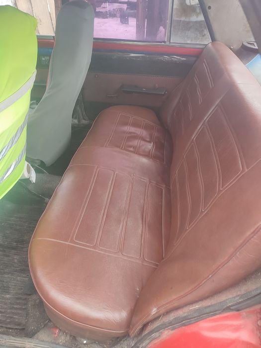 Продам ваз 2103..