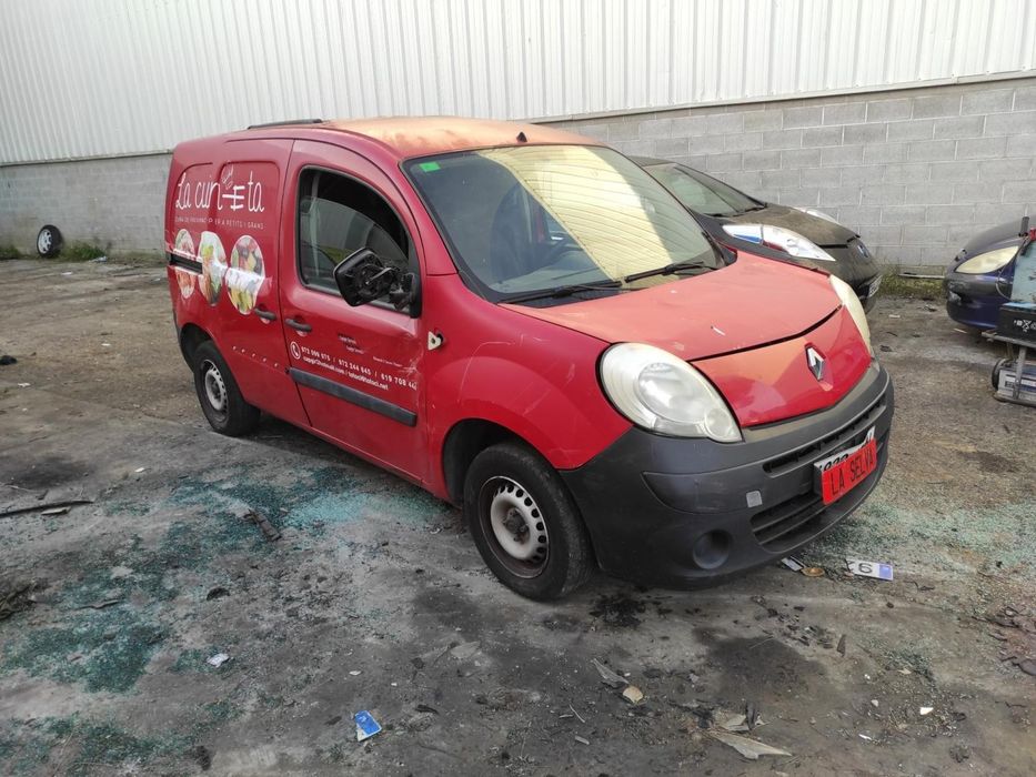 Capô Renault Kangoo