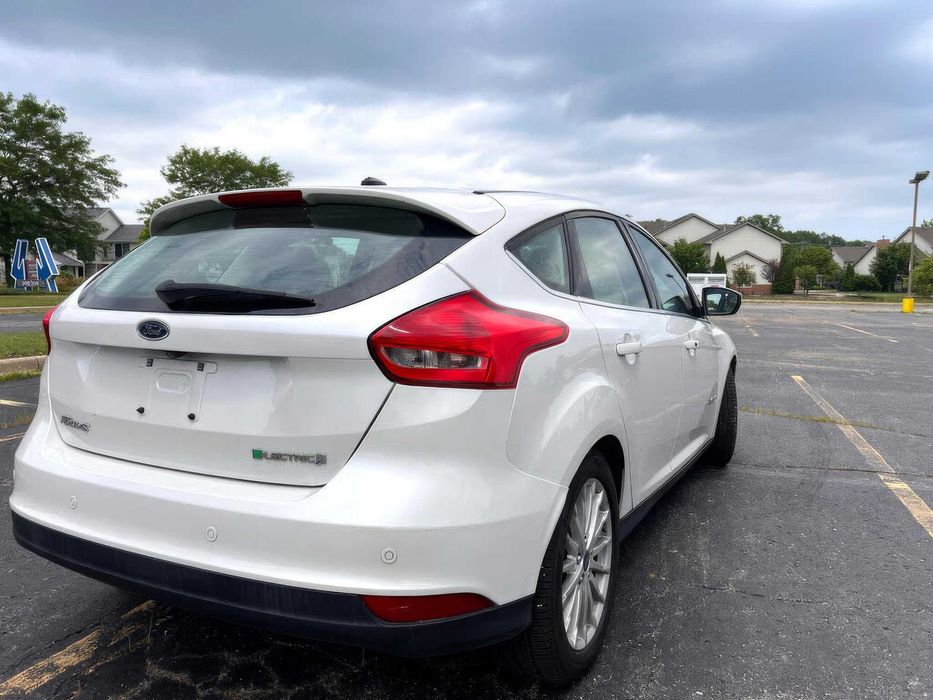 Ford Focus      2016