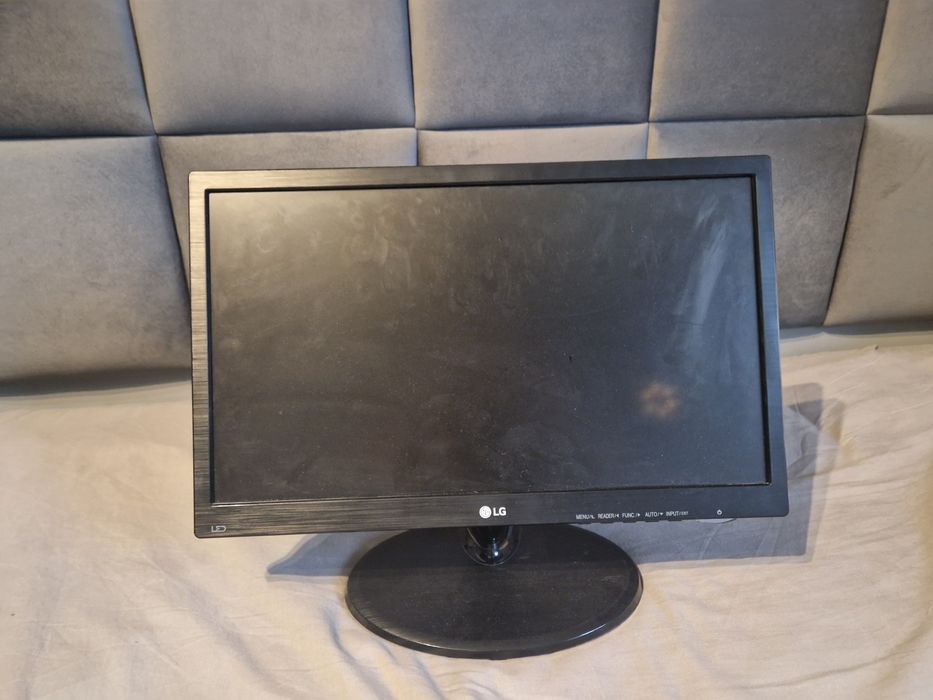 Monitor LG 18.5" LED – Sprawny, bez kabla zasilającego
Dzięki za info!