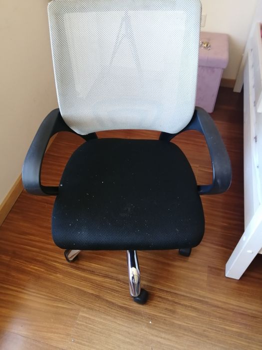 Cadeiras escritório - 30 €