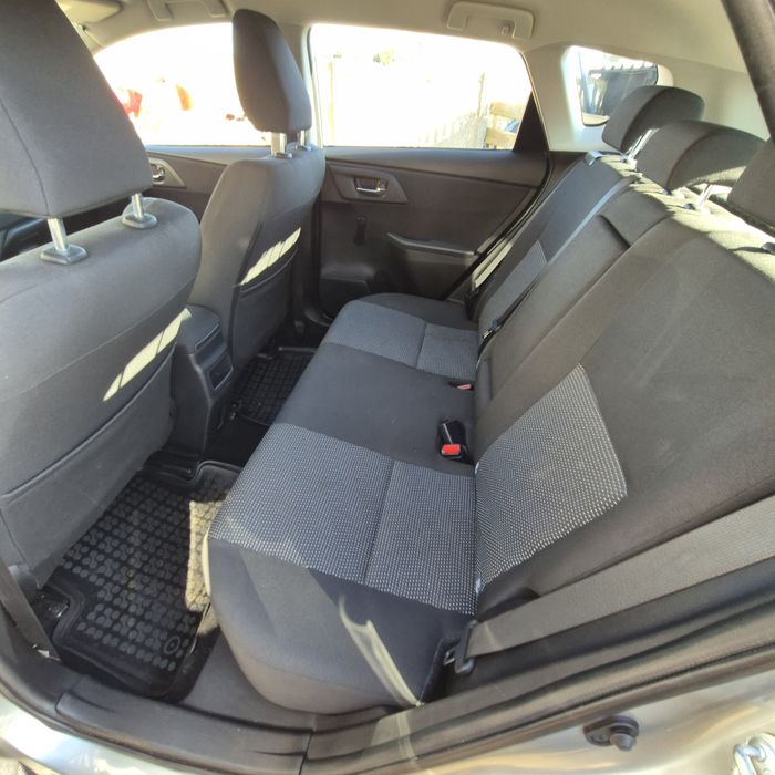 Toyota Auris 1.4 2015 r.