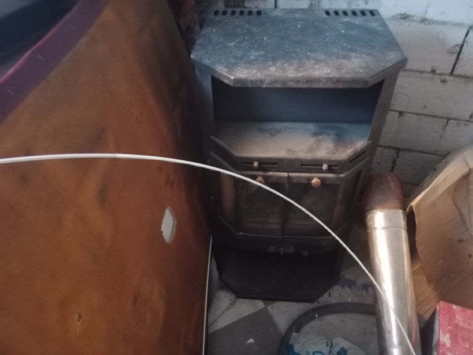 Koza piec wolnostojący kominek