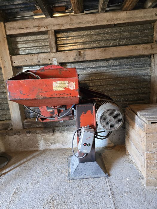 Sprzedam śrutownik bijakowy