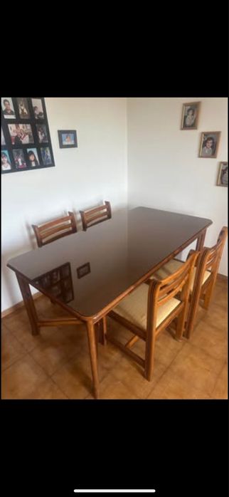 Dining table with 6 chairs64550977239555126