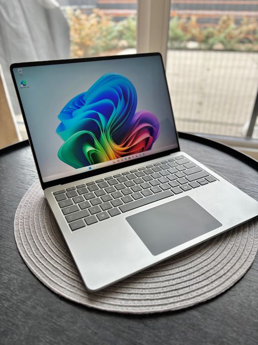 Laptop Windows Surface 13.8”