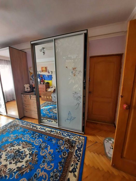 СРОЧНО__3-к кв. в хорошем состоянии в тихом спальном р-не__СУПЕРЦЕНА