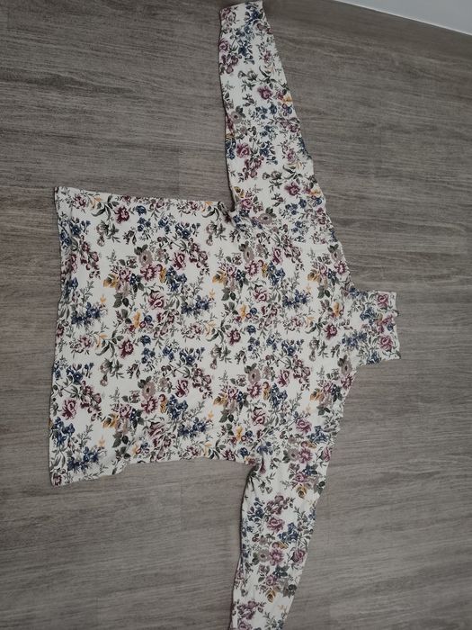 Sprzedam damski golf rozmiar M.