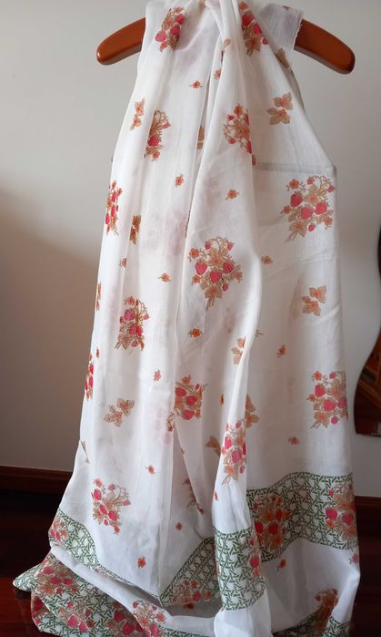 Tecido leve estampado