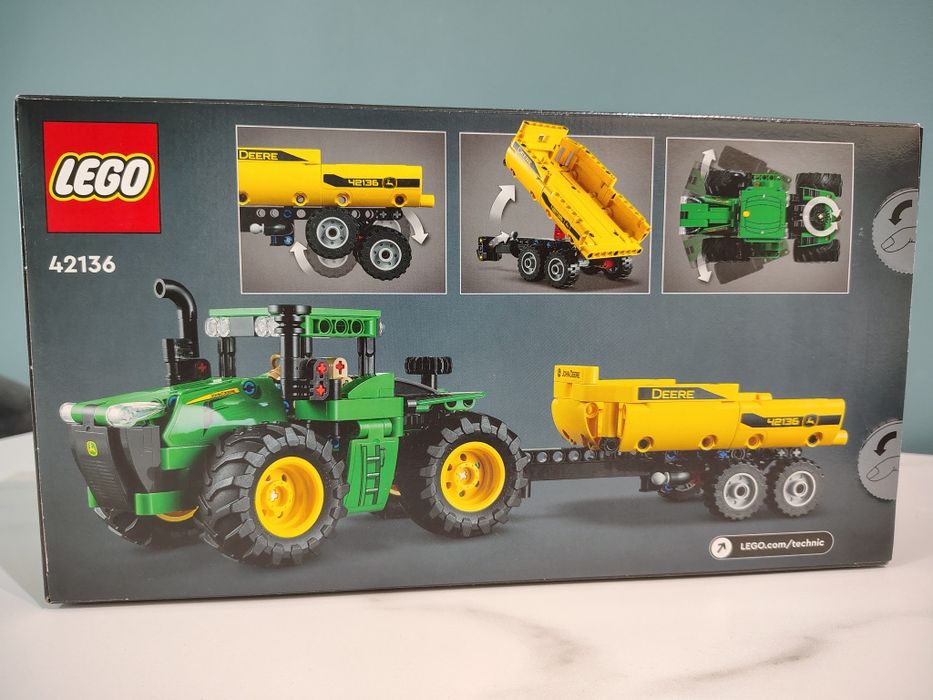 LEGO technic John Deere 42136