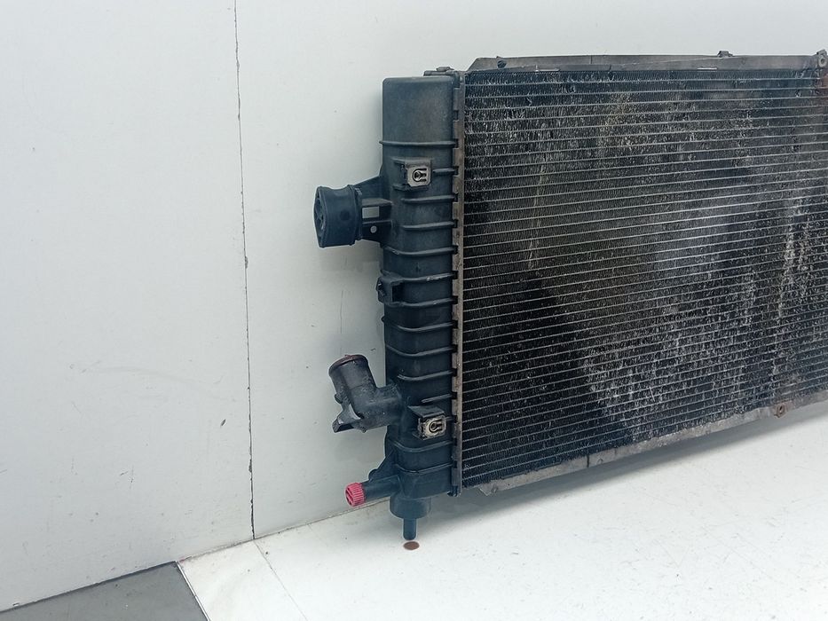 Radiador de água OPEL Astra H Hatchback (L48)