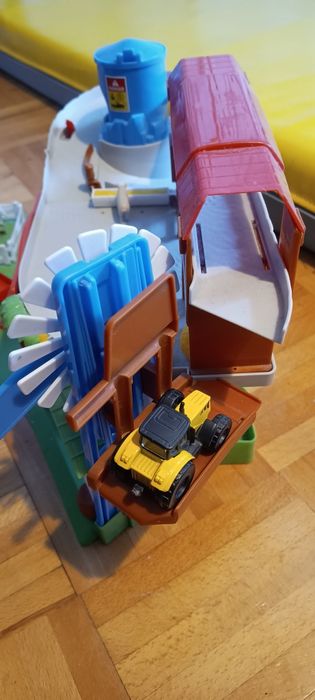 Farma z efektem świetlnym i dźwiękowym Dickie Toys