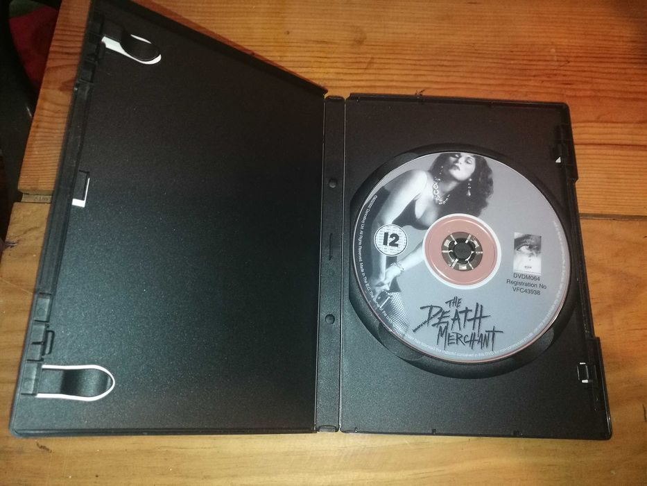 DEATH MERCHANT DVD (áudio Inglês - sem legendagem)